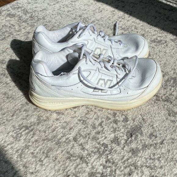 New balance abzorb 577 ww577wt made in USA size 9 white sneakers laced low top - Picture 1 of 9